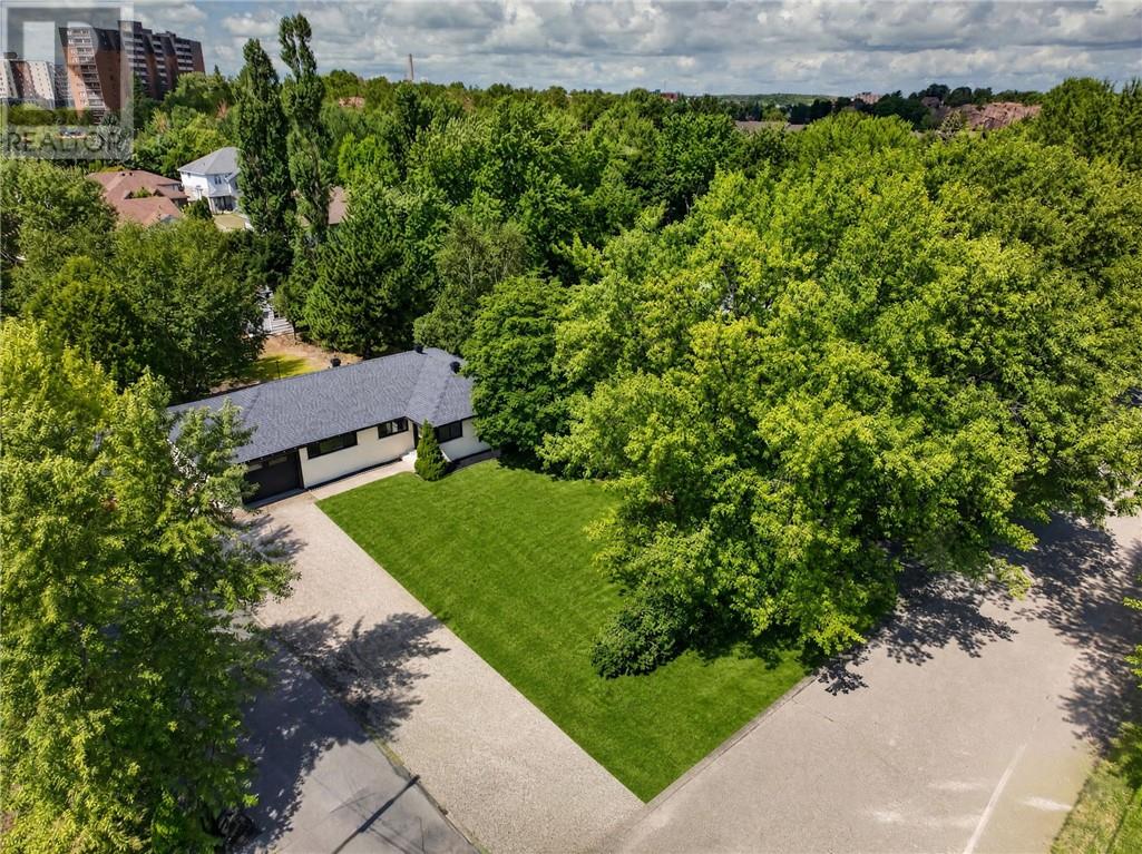 1821 MILLWOOD Crescent - 69