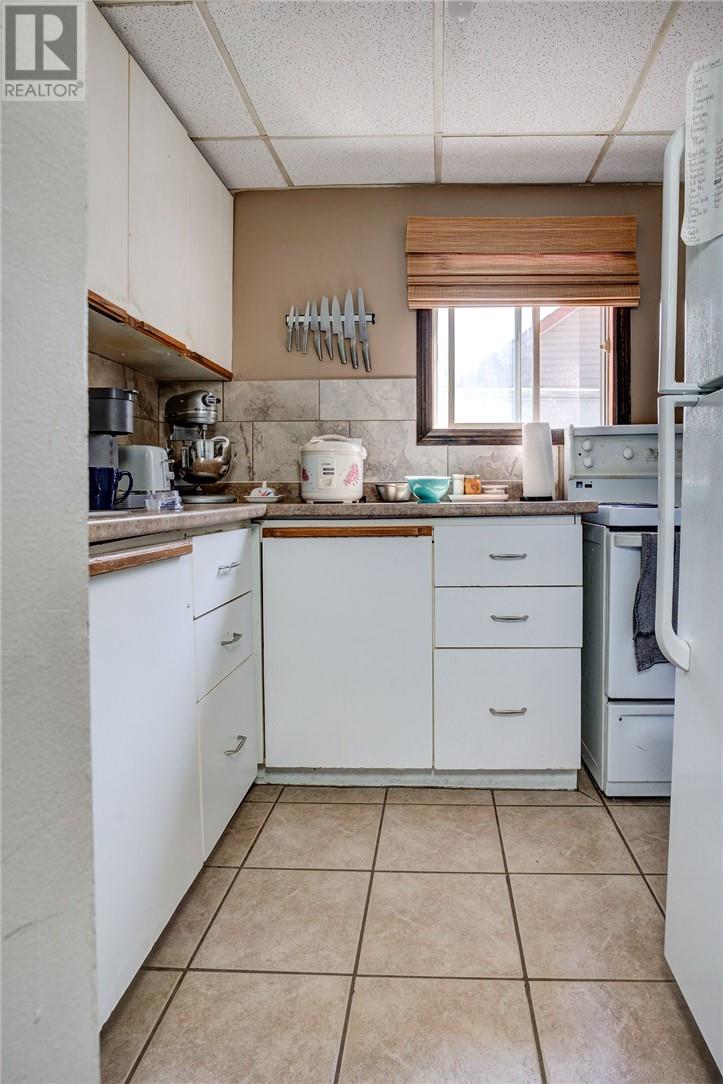 329 Hickory Street - 20