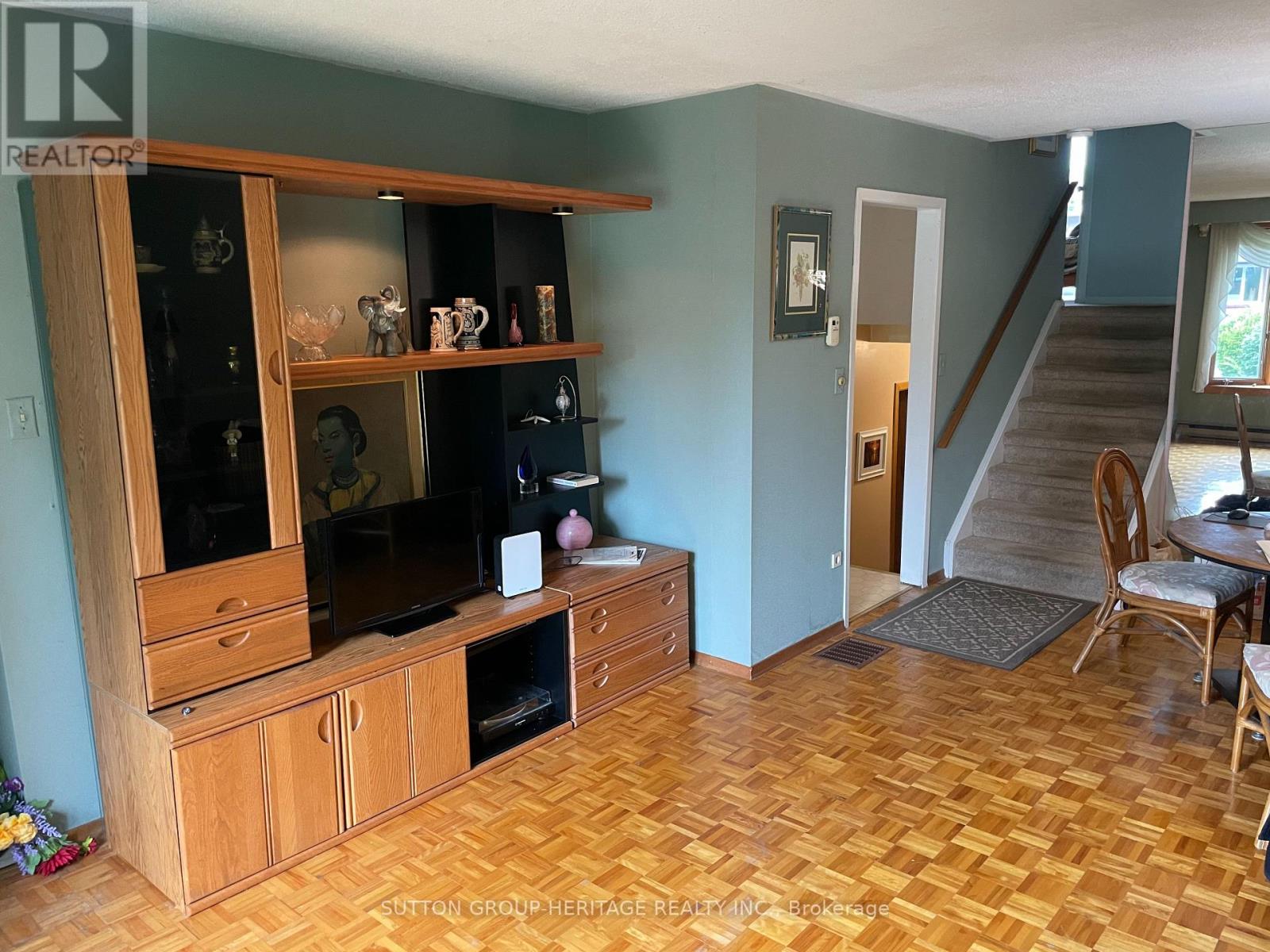 82 CLAYMORE CRESCENT - 5