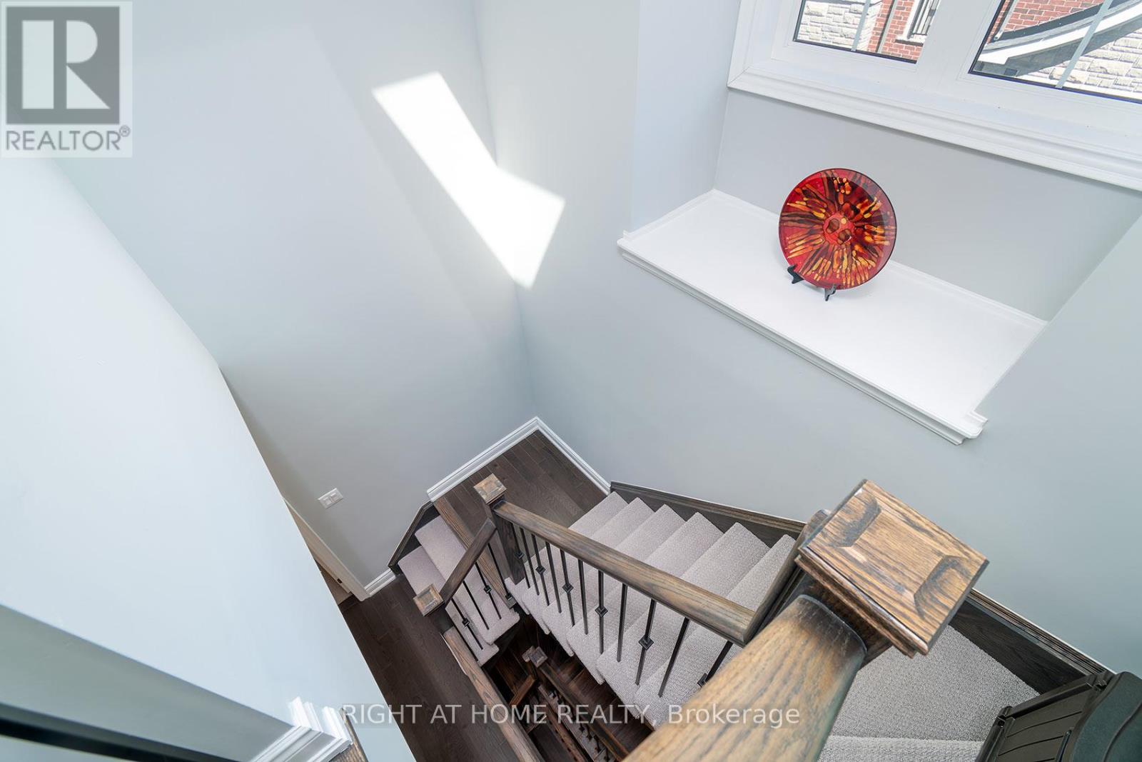 2 QUEEN MARY COURT - Image 36