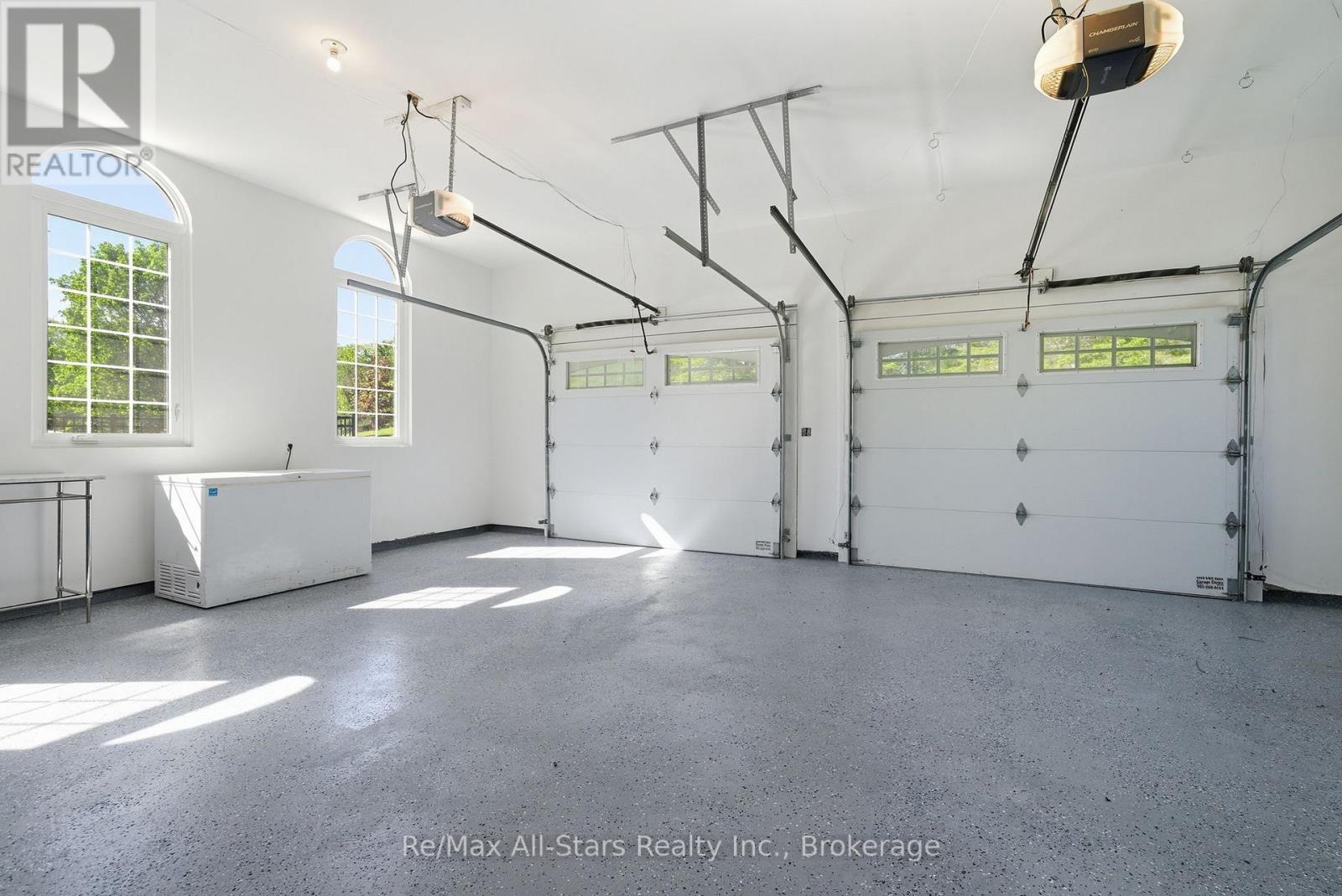 136 WINTERGREEN COURT - Image 44