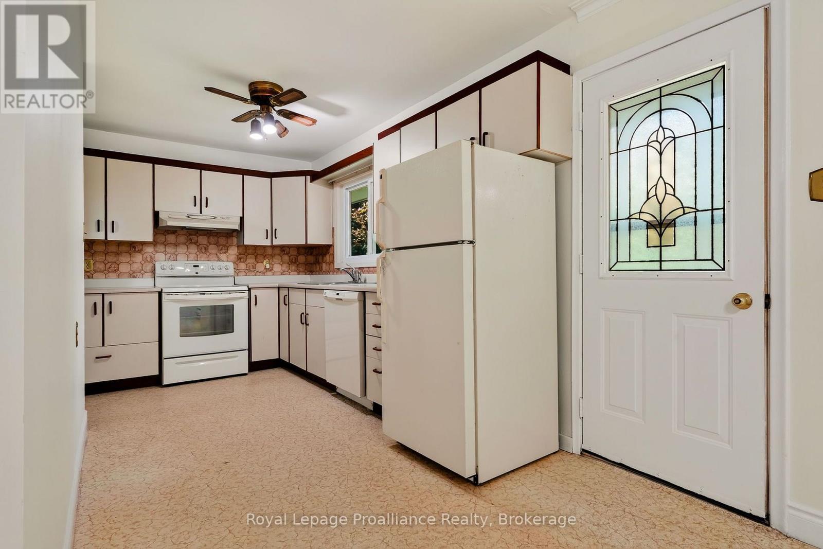 10132 COUNTY RD 2 - Image 20