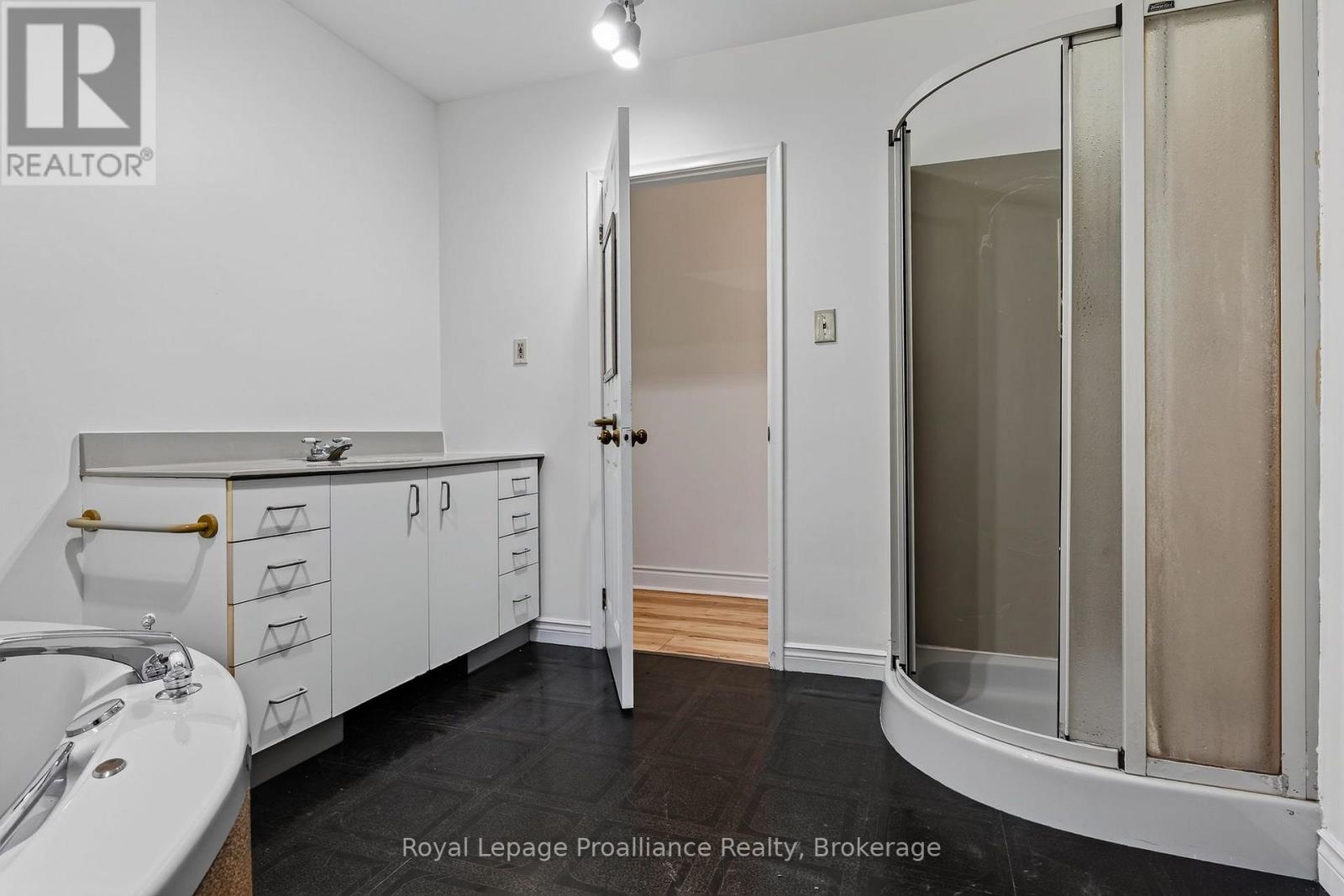 10132 COUNTY RD 2 - Image 33