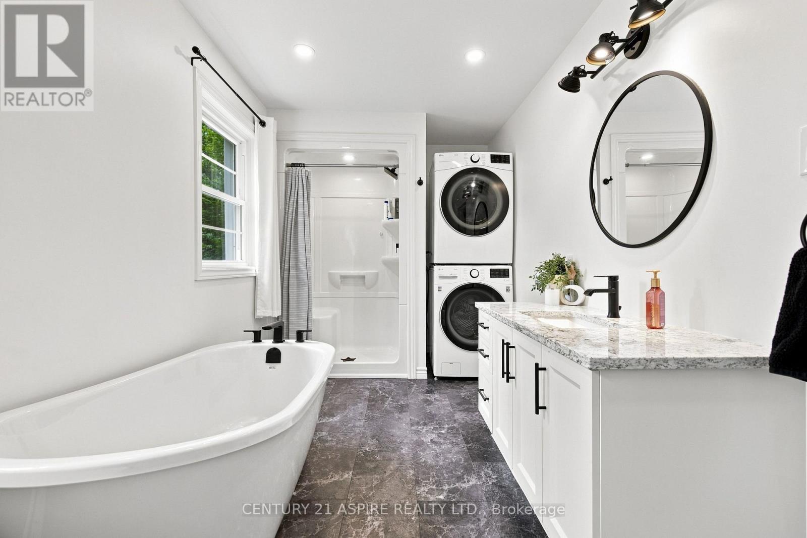 2583 B LINE ROAD - Image 21