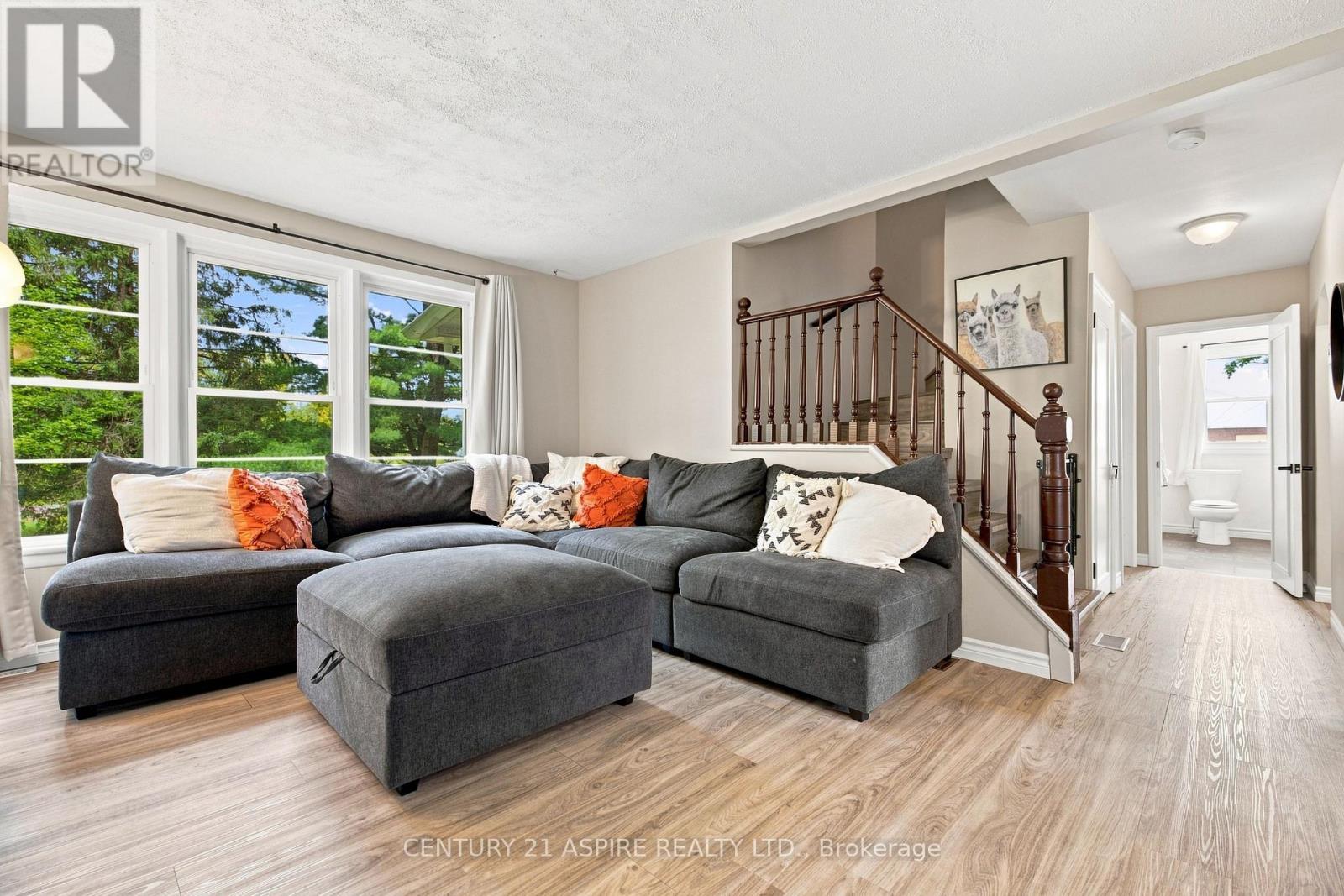 2583 B LINE ROAD - Image 18