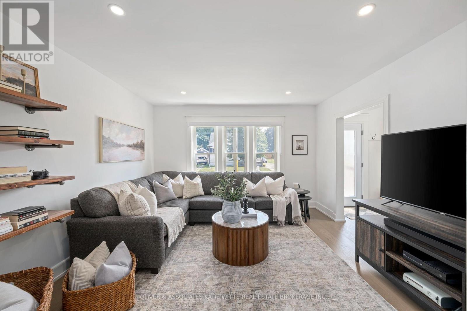 3 bedroom Single Family interior view, 386 Mornington Avenue, London East (East G), Ontario