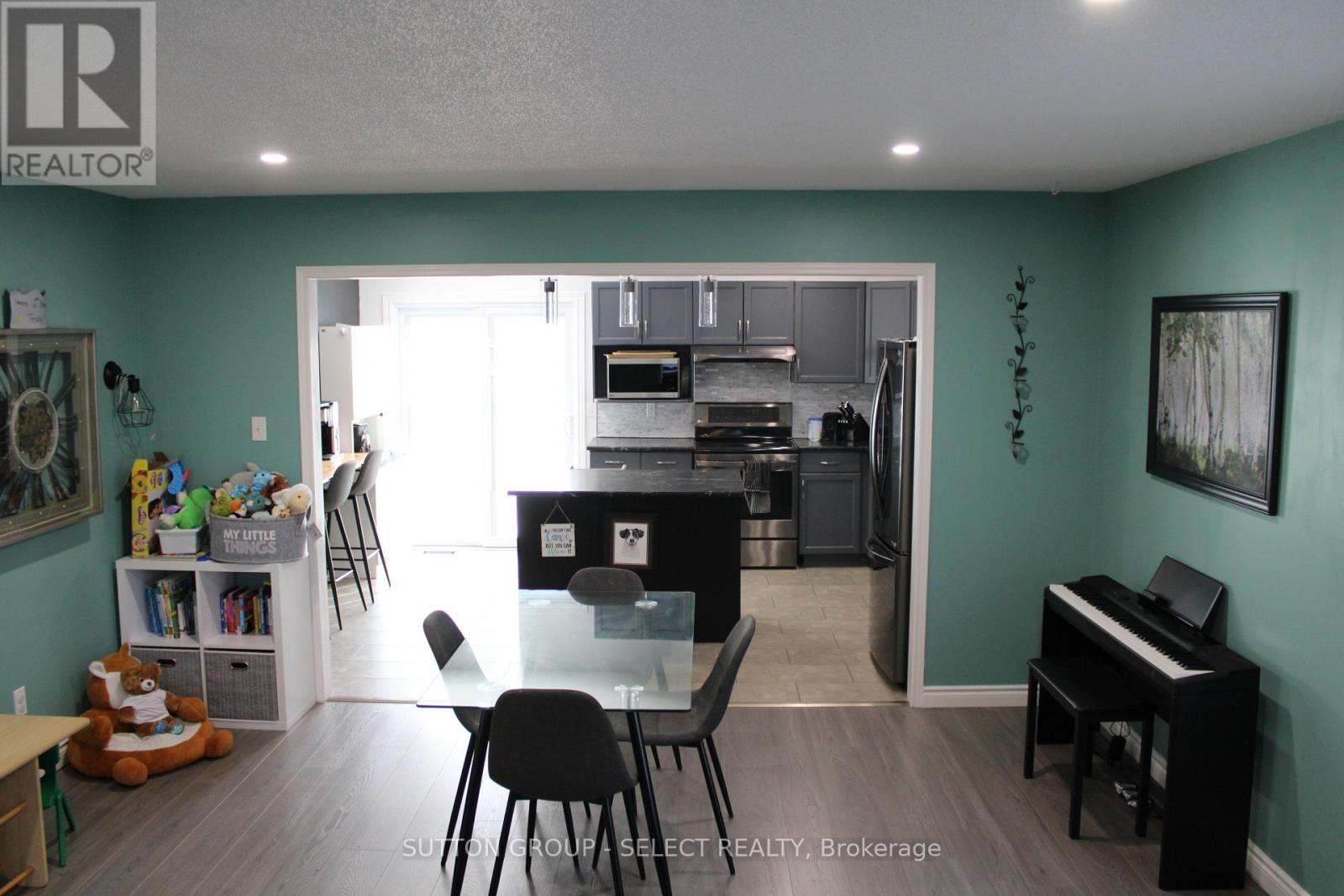 234 PARKVIEW DRIVE - Image 4