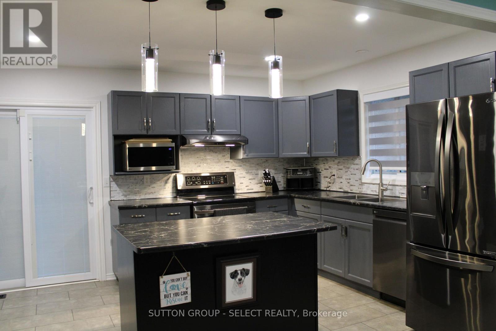234 PARKVIEW DRIVE - Image 7