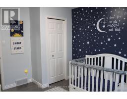 Bathroom - 234 Parkview Drive, Strathroy Caradoc, ON N7G4C1 Photo 13