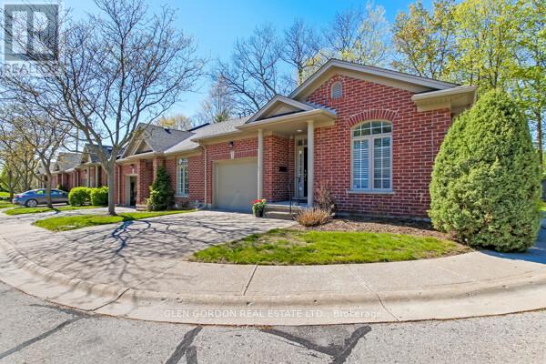 #5 417 HYDE PARK ROAD - 1