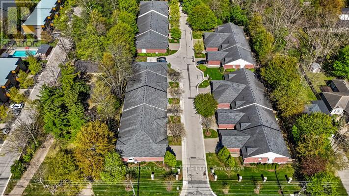2 bedroom Single Family interior view, 5- 417 Hyde Park Road, Oakridge, London, Ontario