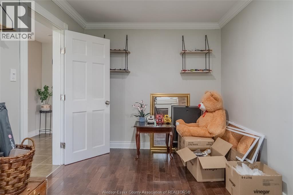 805 Roselawn DRIVE - 17