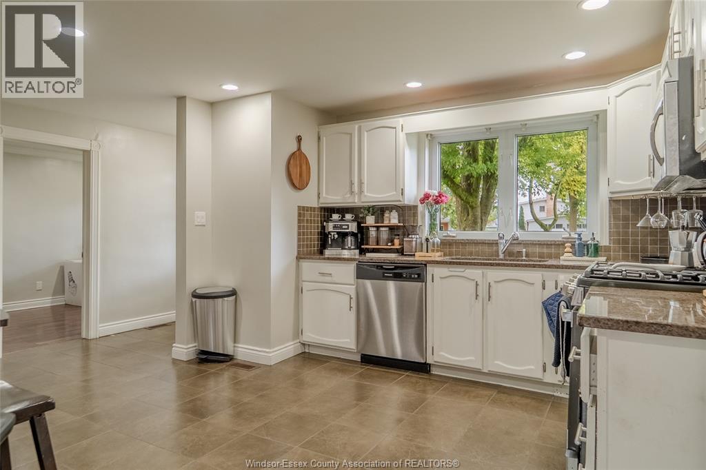 805 Roselawn DRIVE - Image 9