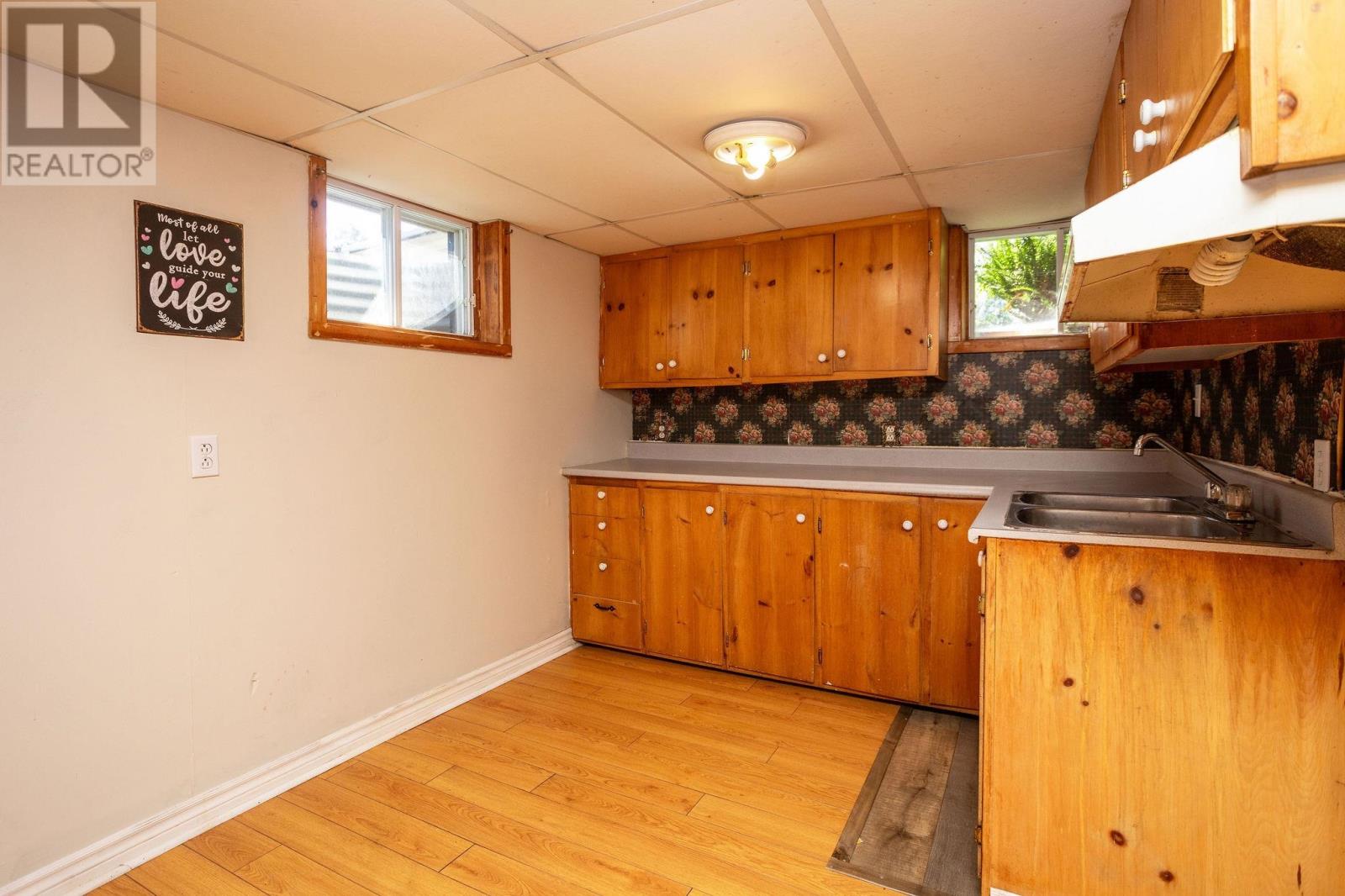 2011 ROBERTSON Road - Image 28
