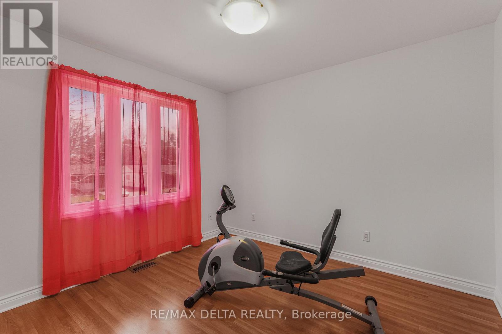 3 Bed, 2 Bath House for Sale in Ottawa – 2567 CLEROUX CRESCENT, Ottawa – MLS# X13686884 - Image 19