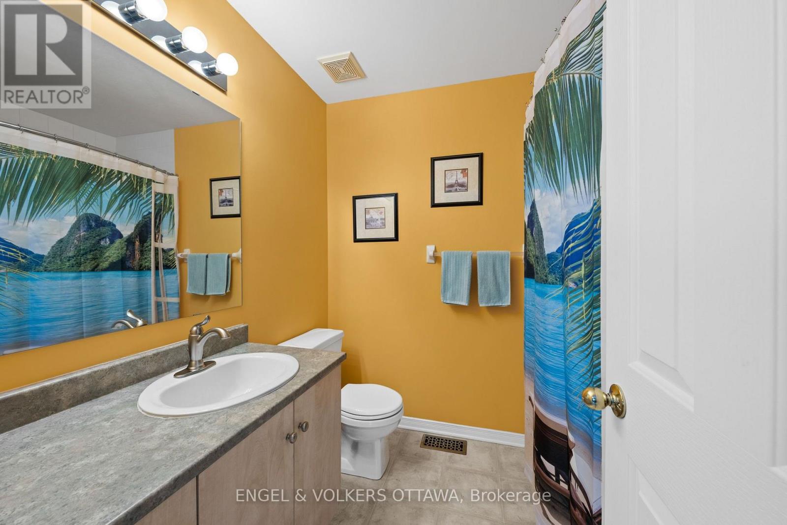 3 Bed, 3 Bath House for Sale in Ottawa – 48 FIELDBERRY PRIVATE, Ottawa – MLS# X13686954 - Image 29