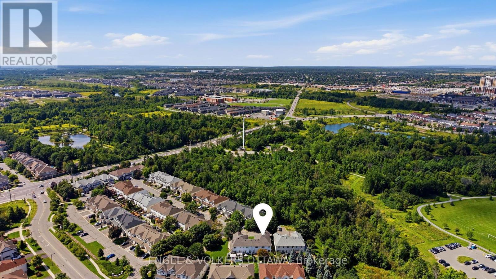 3 Bed, 3 Bath House for Sale in Ottawa – 48 FIELDBERRY PRIVATE, Ottawa – MLS# X13686954 - Image 35
