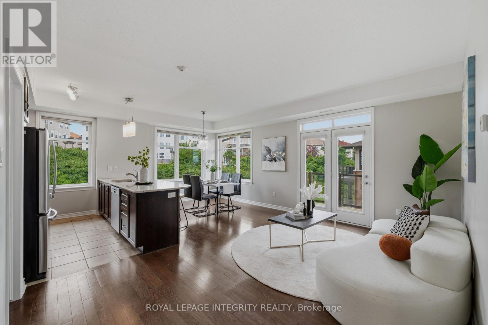 #303 170 GUELPH PRIVATE - 14