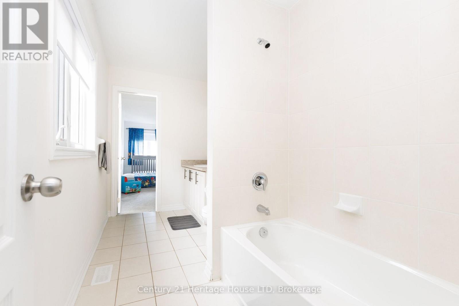50 PALACE STREET - Image 25