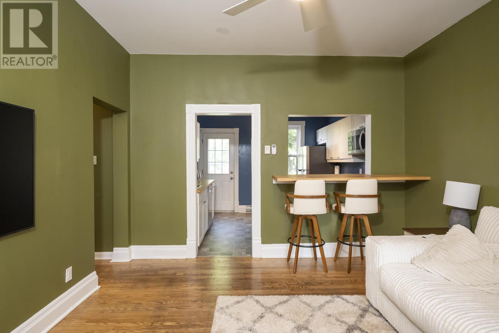 349 Vickers St N - Image 15