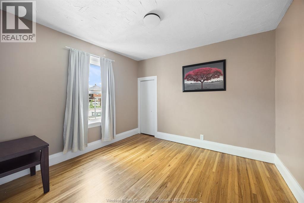 1422 Elsmere AVENUE - Image 11