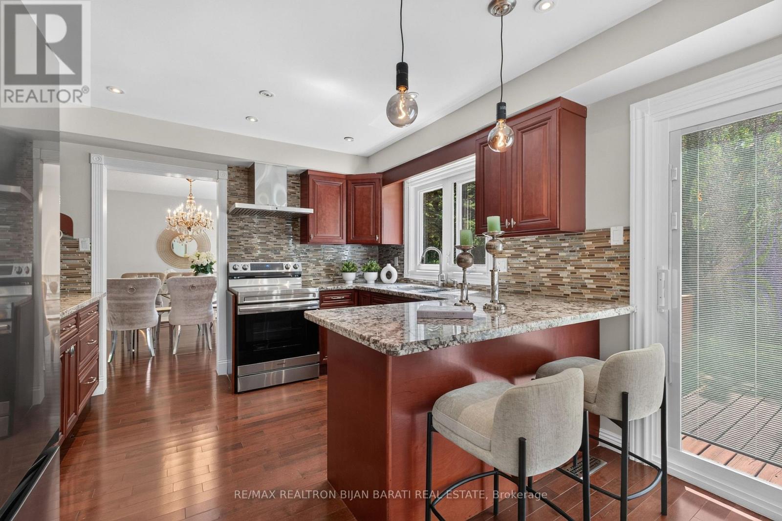 26 SADDLETREE DRIVE - 21