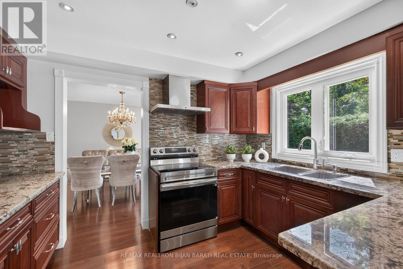 26 SADDLETREE DRIVE - 22