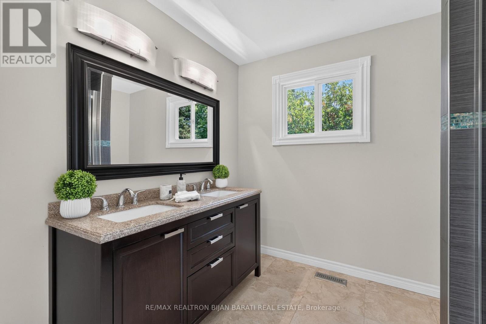 26 SADDLETREE DRIVE - 36