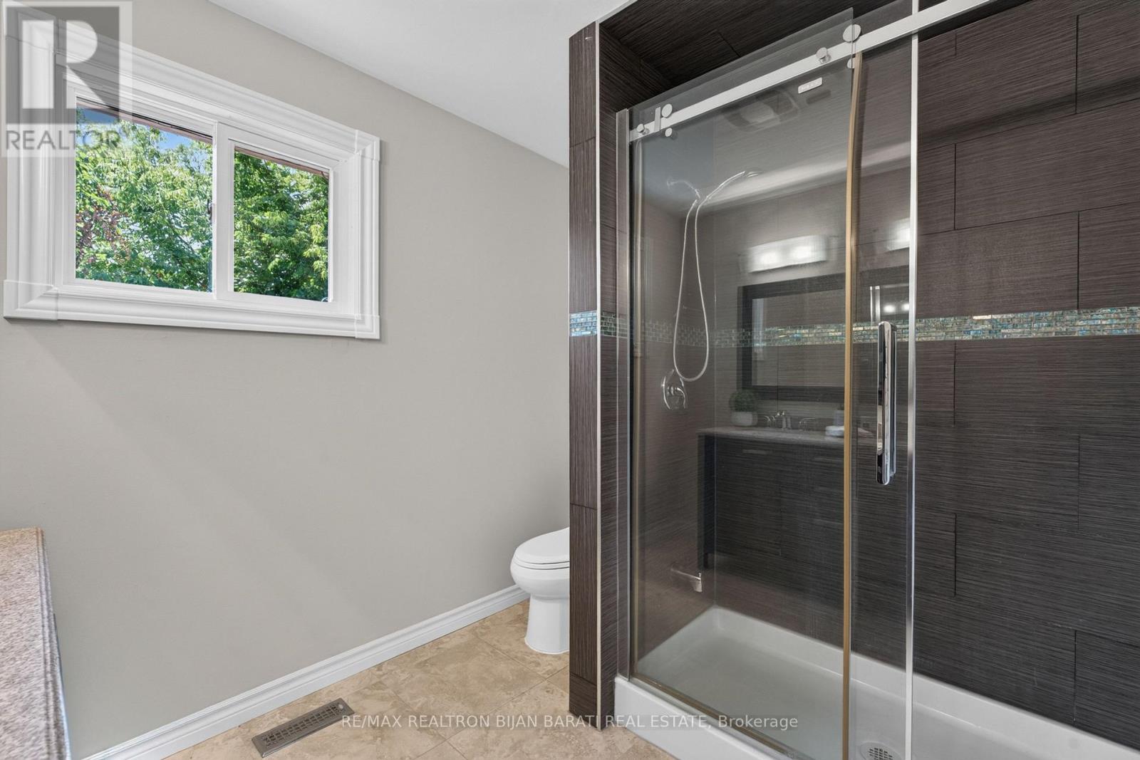 26 SADDLETREE DRIVE - Image 37