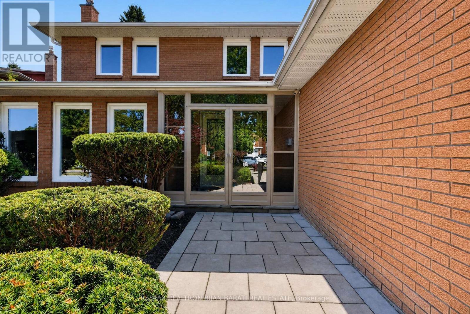 26 SADDLETREE DRIVE - 50