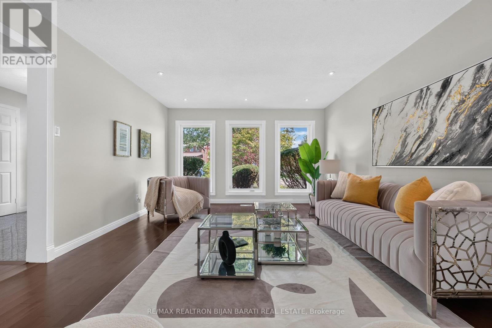 26 SADDLETREE DRIVE - 7