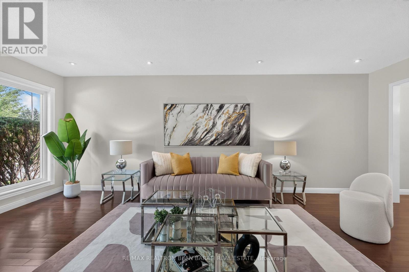 26 SADDLETREE DRIVE - 8