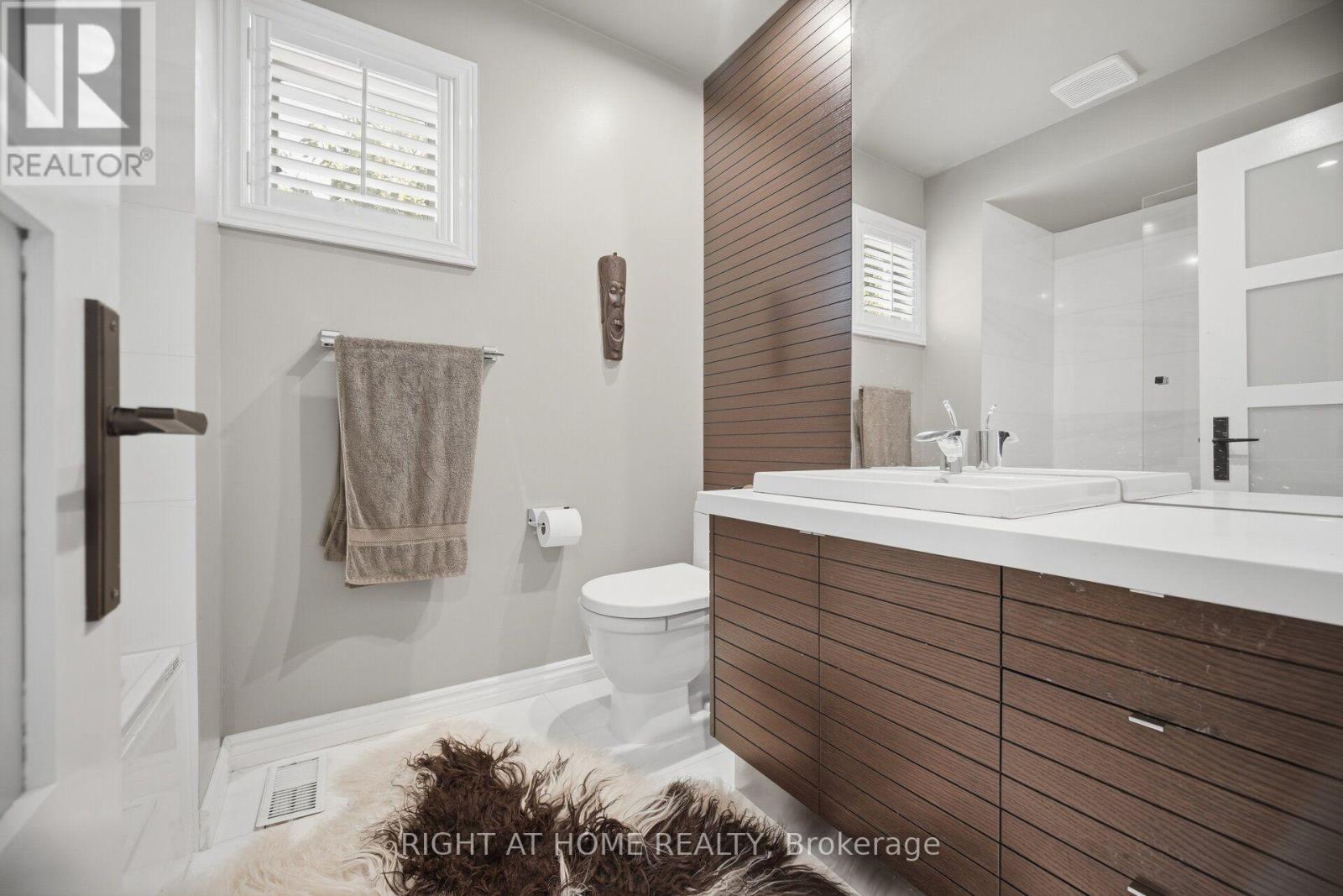25A SHAW STREET - Image 28