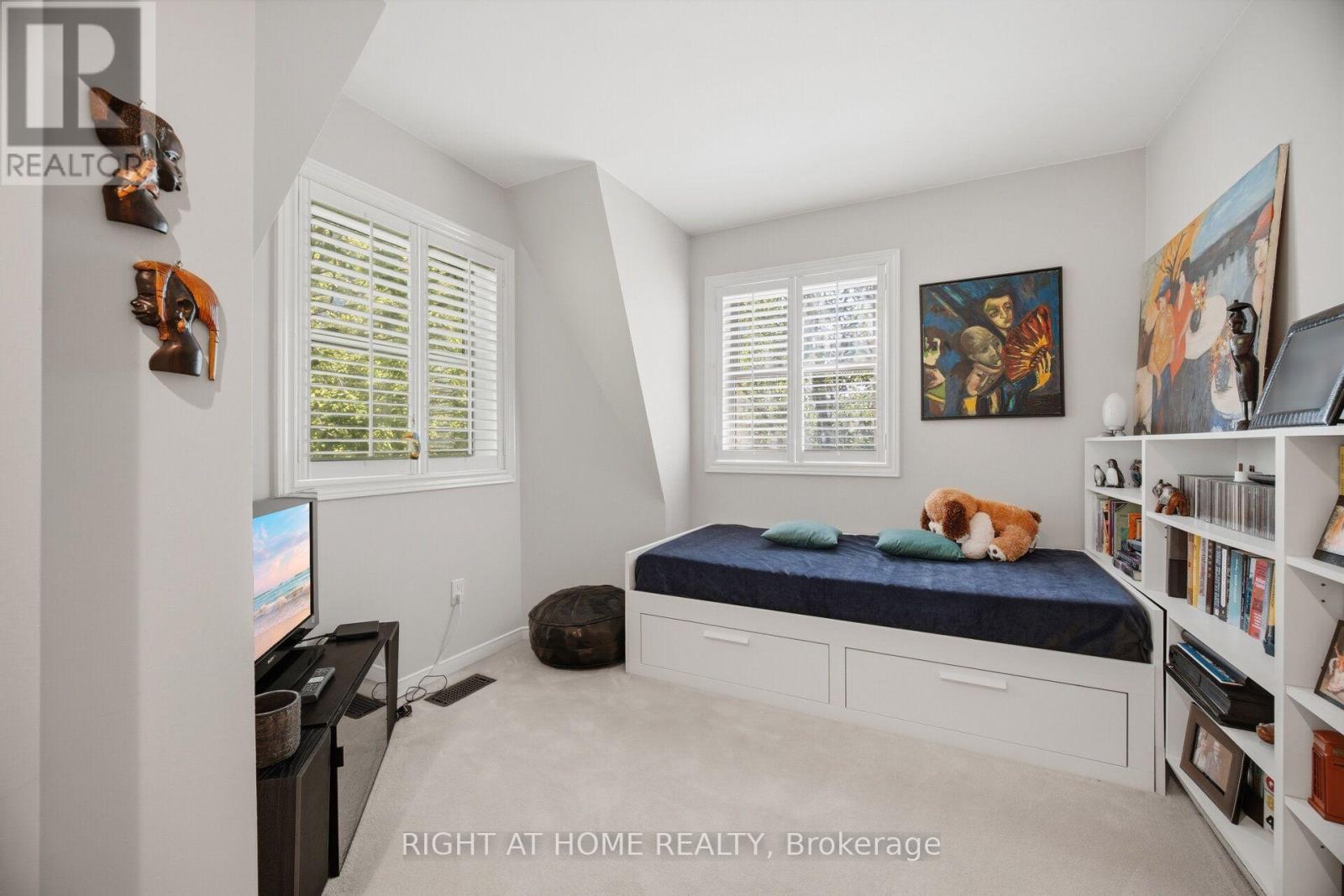 25A SHAW STREET - 33