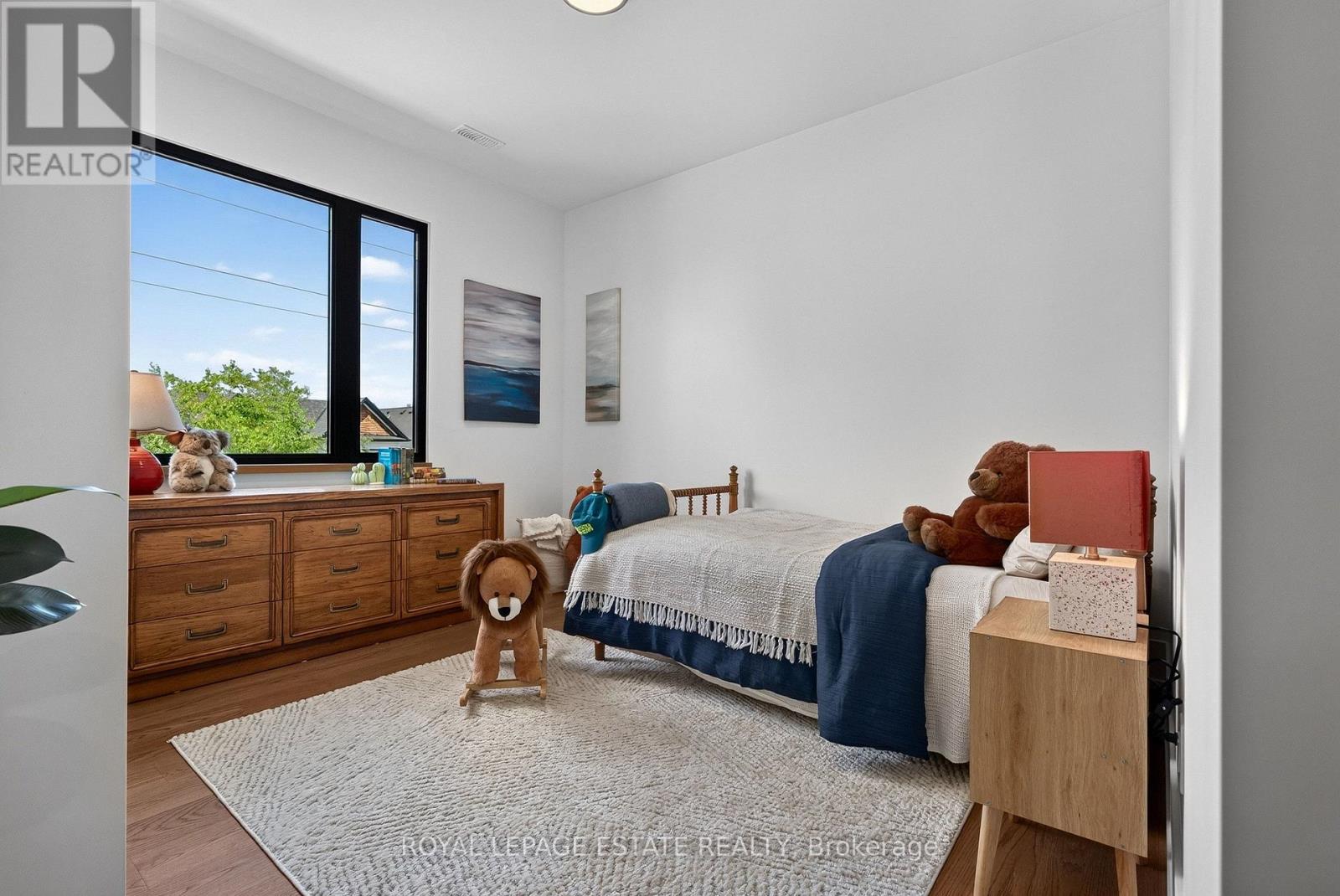 5 NORTH DRIVE - Image 35