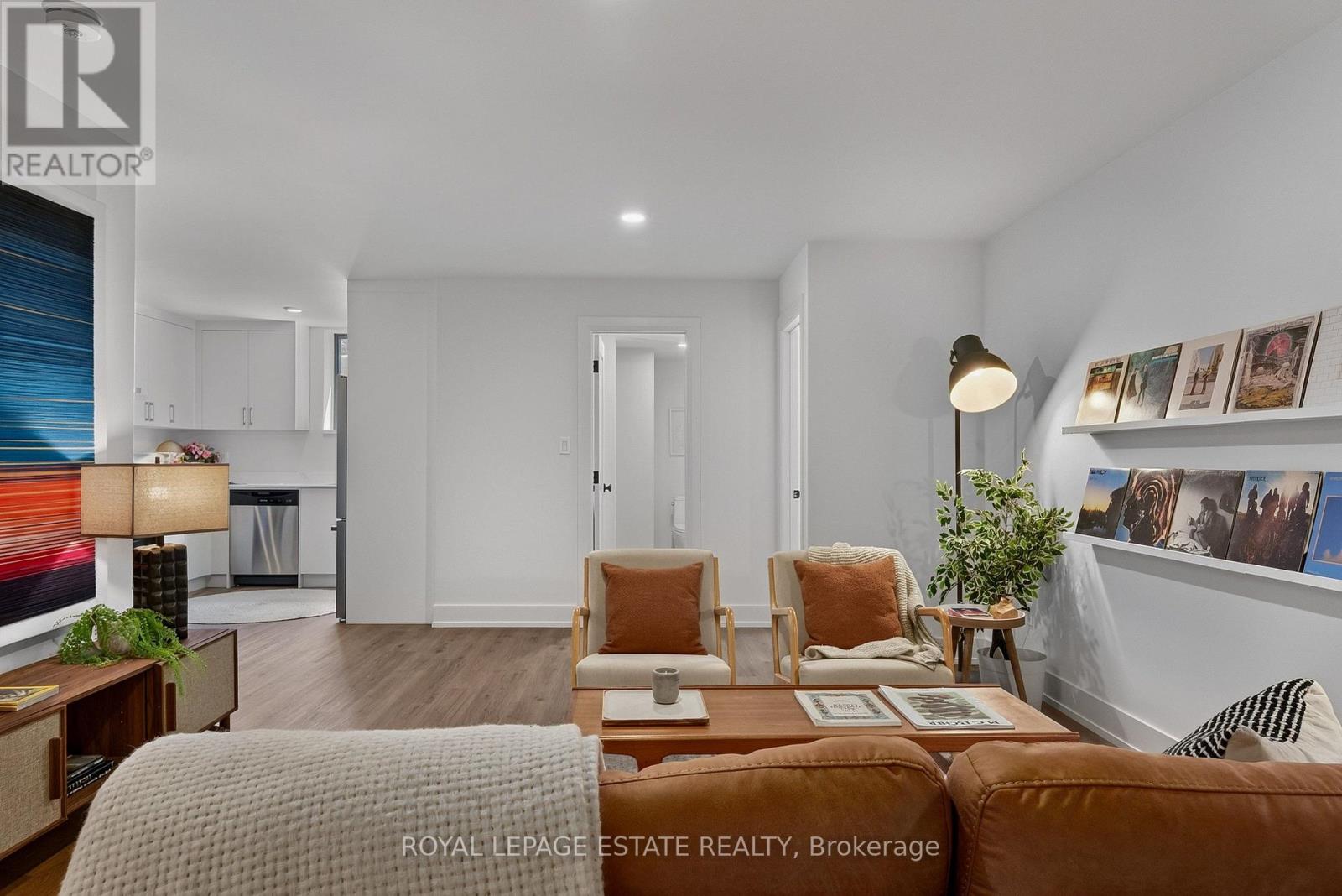 5 NORTH DRIVE - Image 36