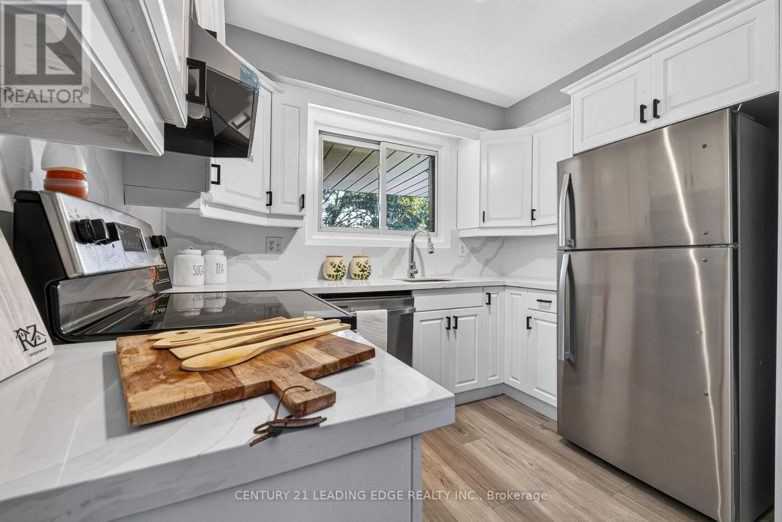 382 FAIRLAWN STREET - 16