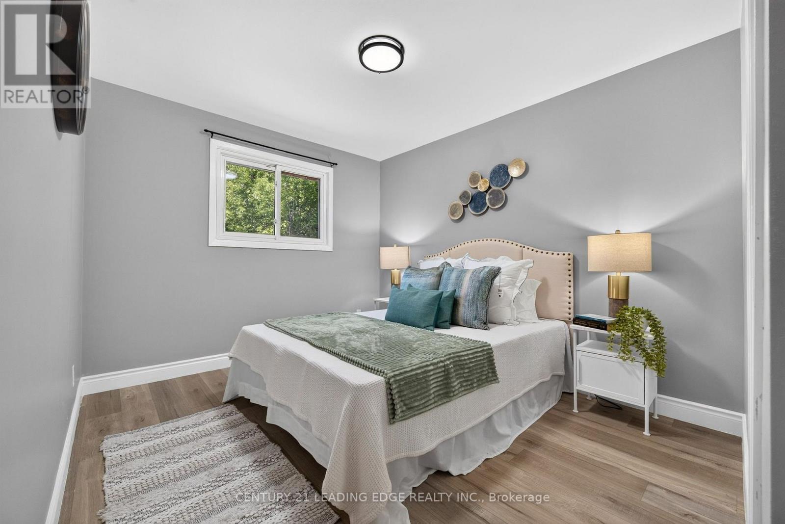 382 FAIRLAWN STREET - 19
