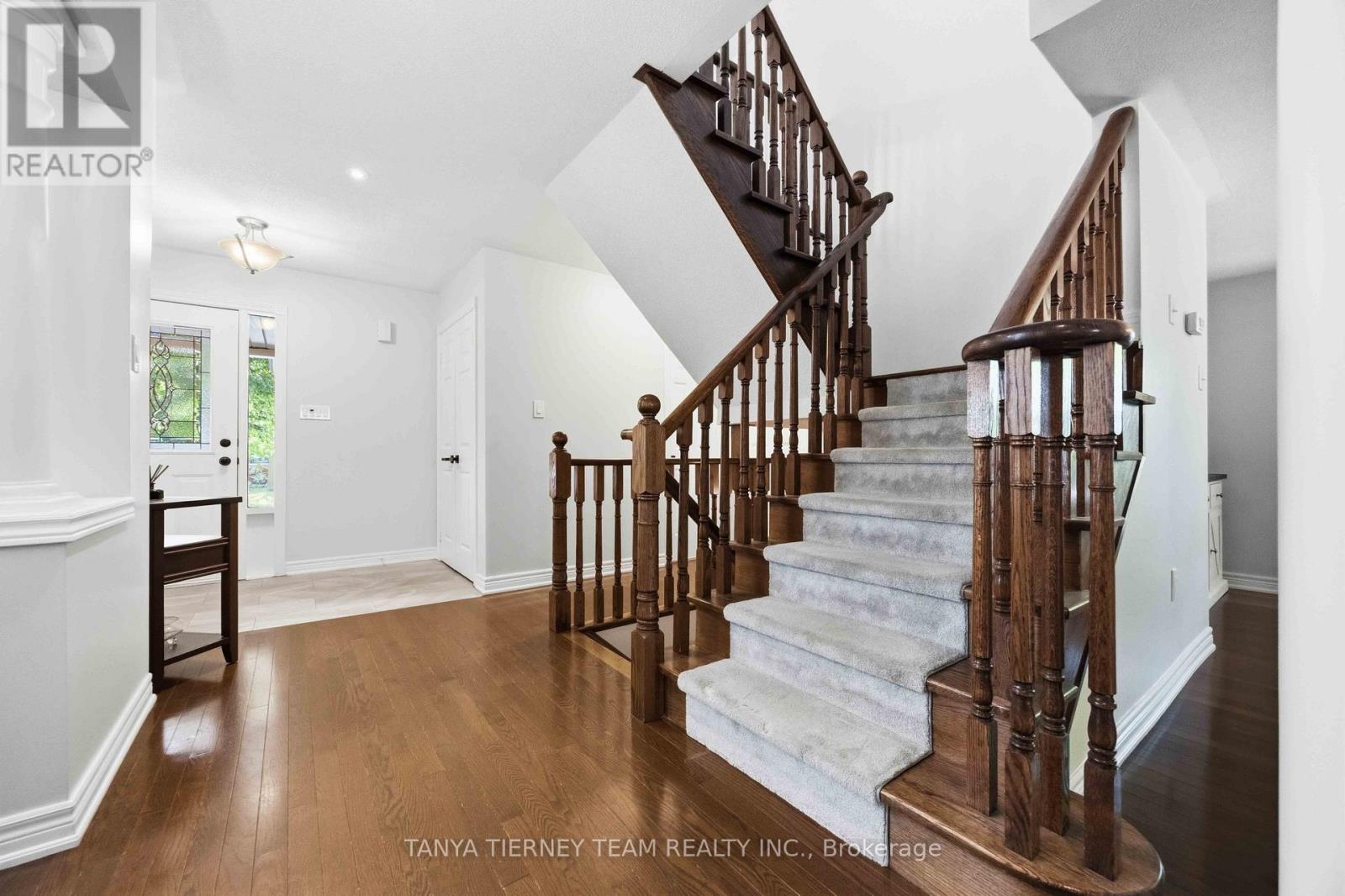 16 WARING AVENUE - 6