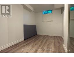 Basement - 504 Bristol Road, Newmarket, ON L3Y6P8 Photo 9