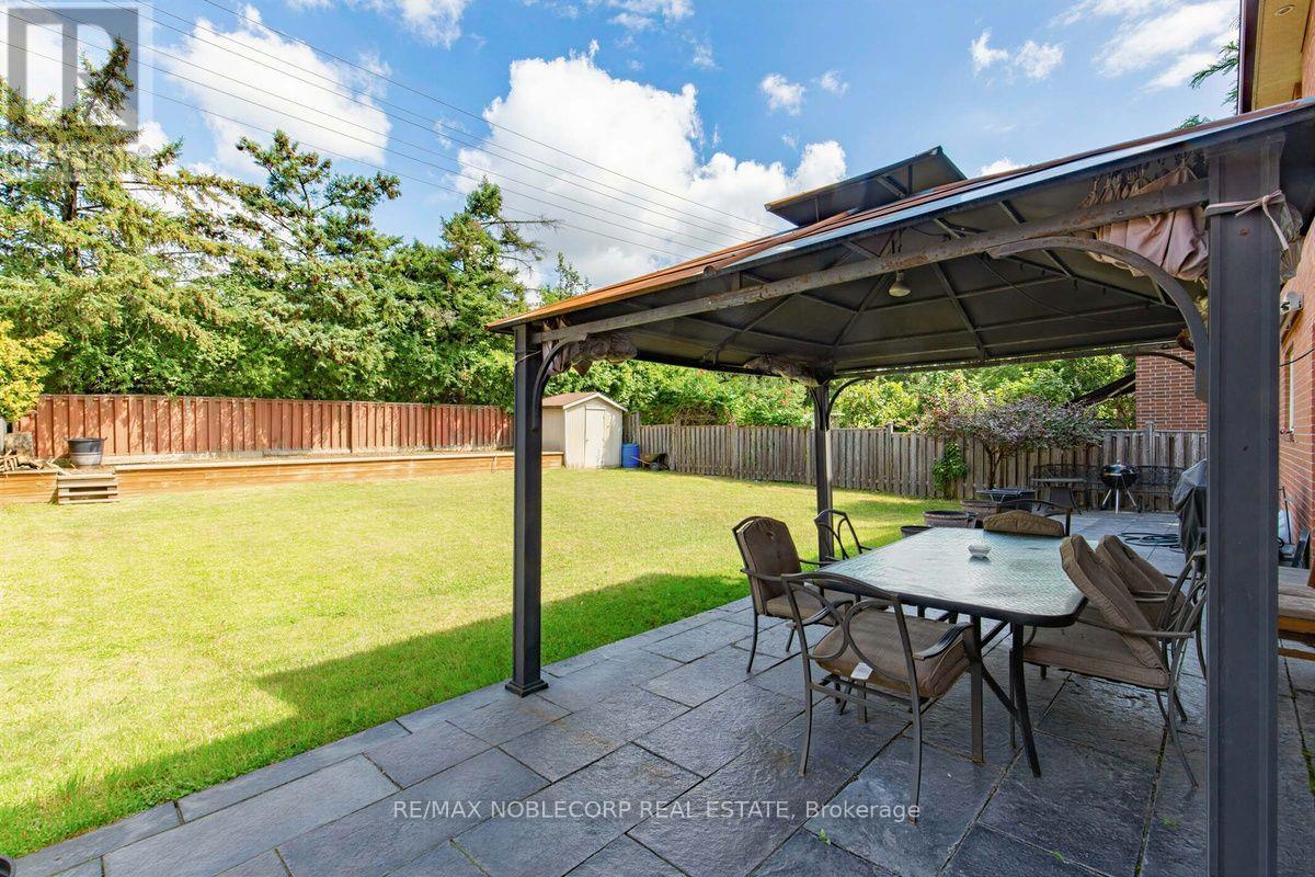 256 AIRDRIE DRIVE - 47
