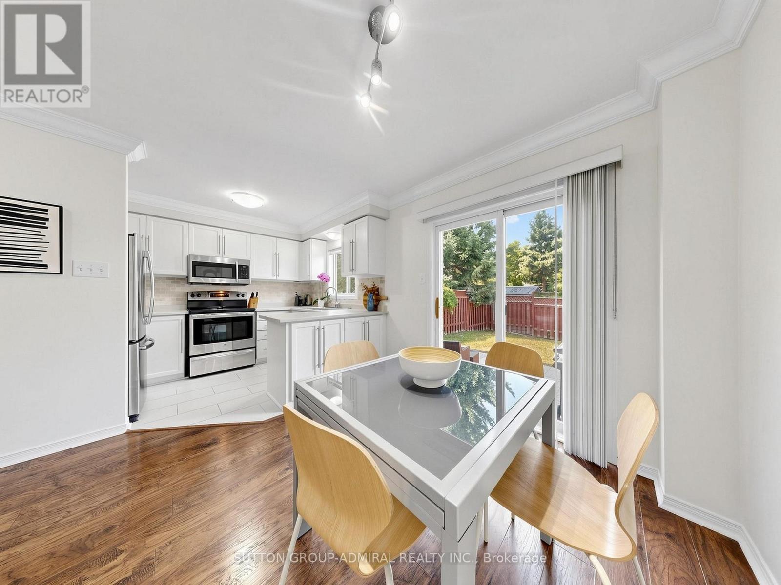 12 ELDERBROOK CRESCENT - 9