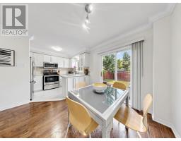 Laundry room - 12 Elderbrook Crescent, Vaughan, ON L4K5M5 Photo 9