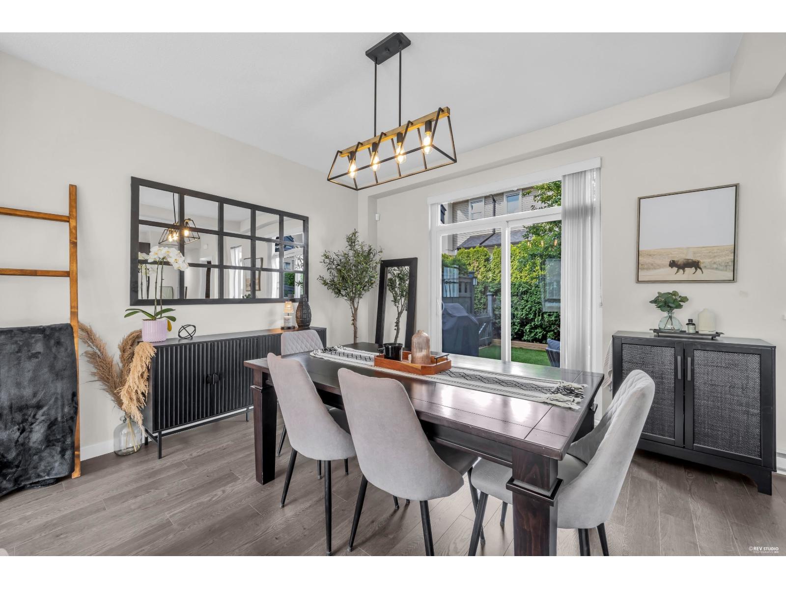 100 8138 204 STREET, Langley