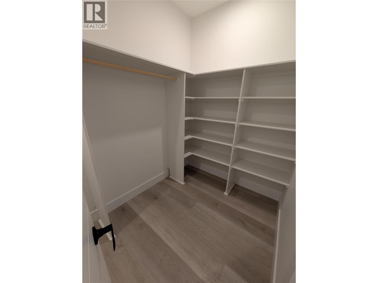 739 St Mary River Drive - 8