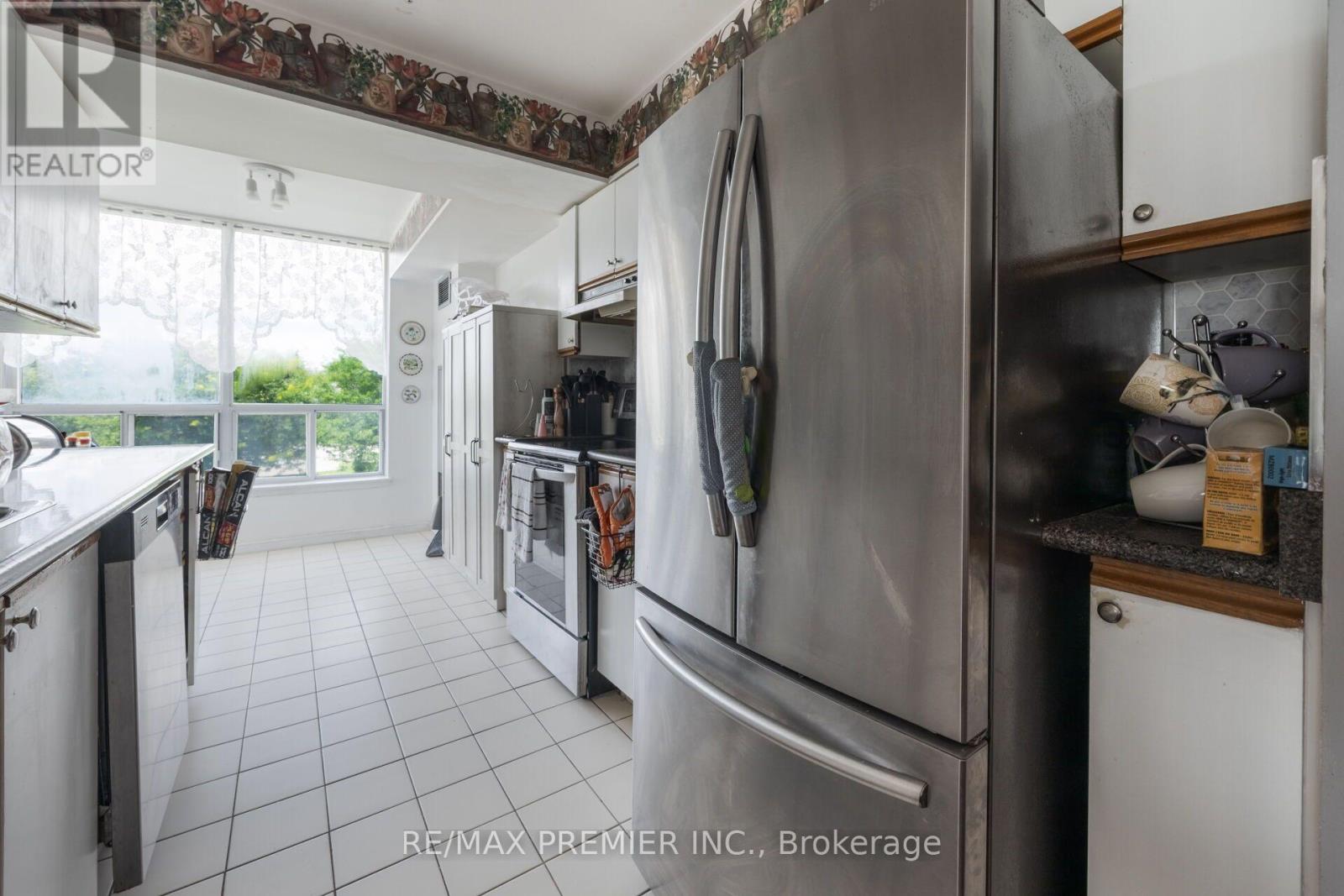 #314 480 MCLEVIN AVENUE - Image 27