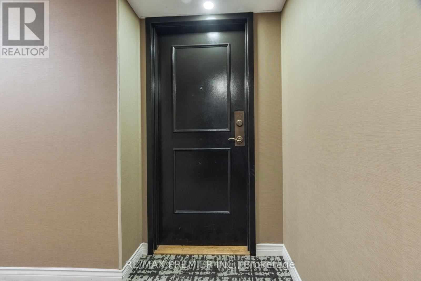 #314 480 MCLEVIN AVENUE - Image 9