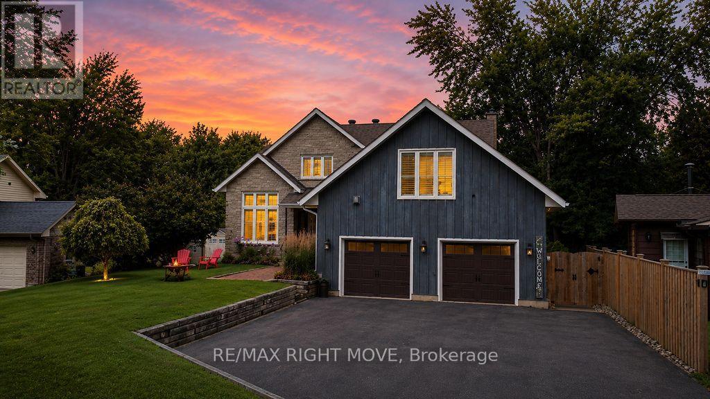Property for sale at 2640 WESTSHORE CRESCENT