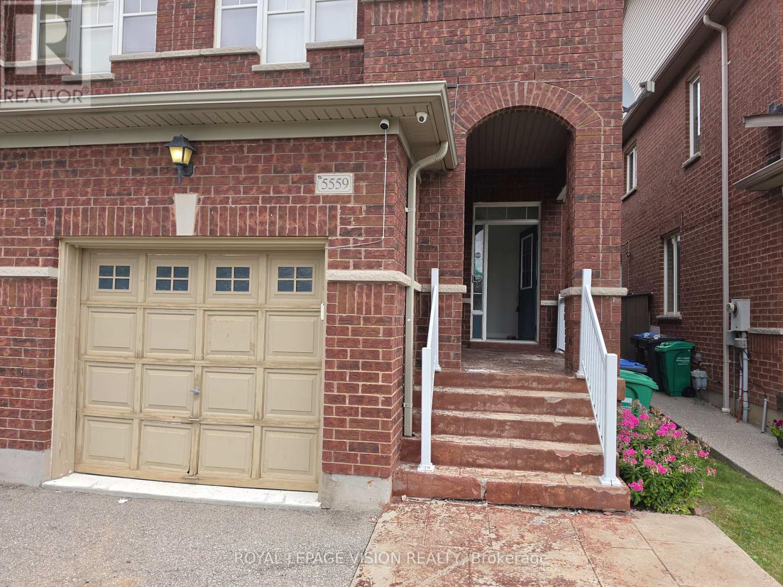 5559 BONNIE STREET - 3