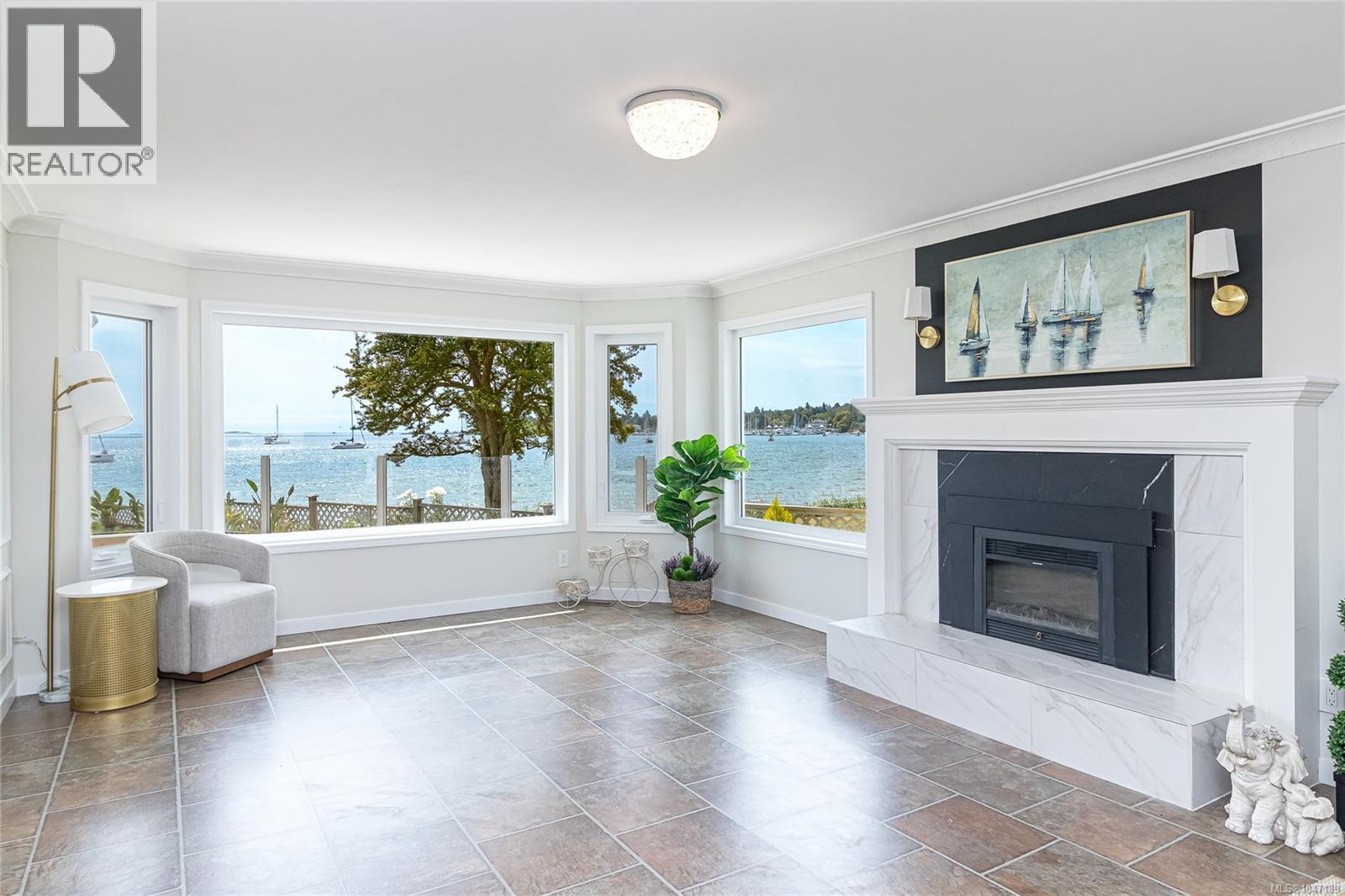 3905B Cadboro Bay Rd - Image 10
